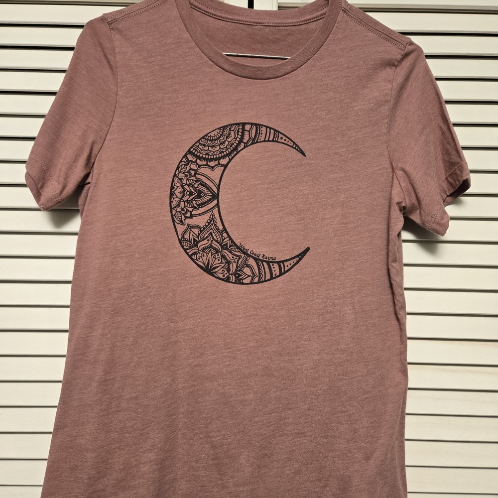 Crescent Mandala Graphic Tee in Dusty Rose
